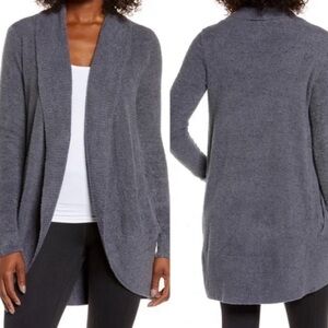 Cozy Barefoot Dreams sweater in size S/M.